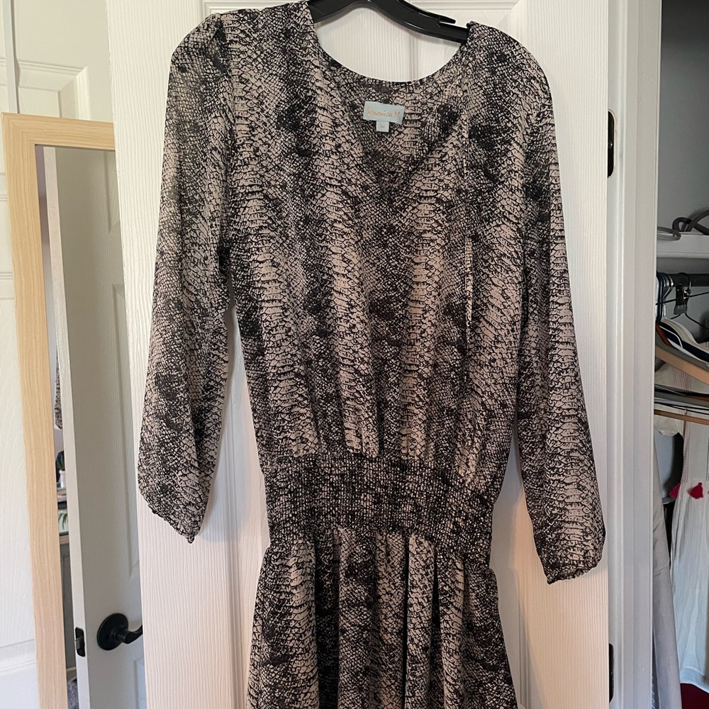 Veronica M Snakeskin drop waist  Dress,  size Medium